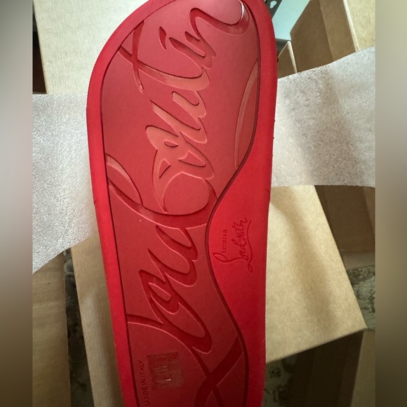 BNWT Christian Louboutin Pool Fun Flat Slides! - Picture 2 of 2